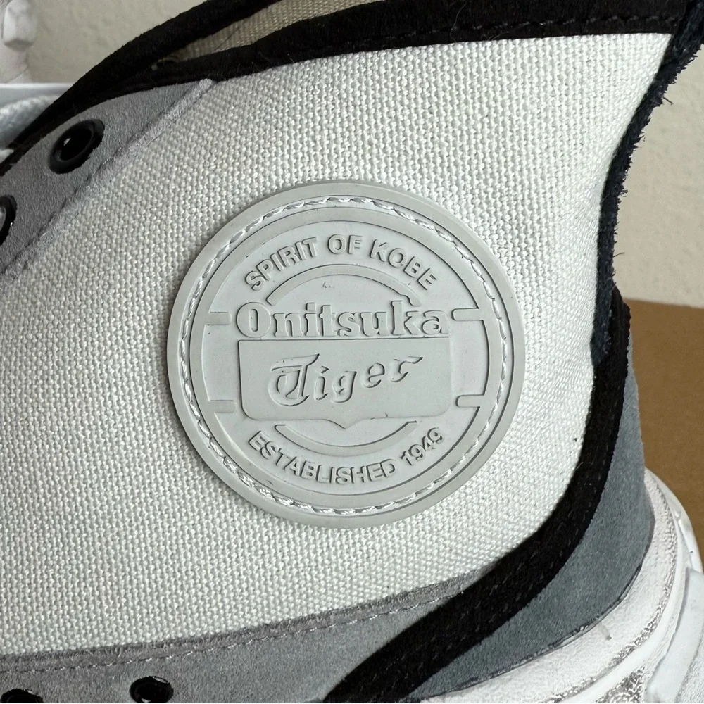 NEW Onitsuka Tiger Dentigre BB Spirit of Kobe Glacier Grey/Sheet Rock Size 8.5 - Picture 2 of 9